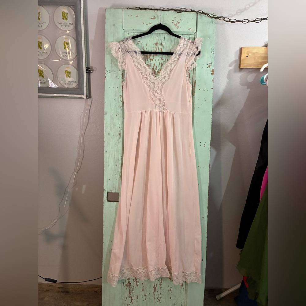VTG Pink Lace short sleeve slip maxi dress